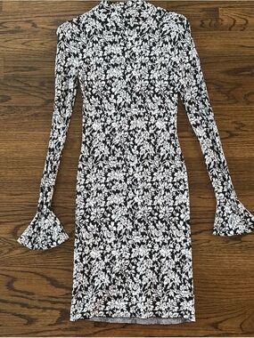 Michael Kors Black & White Floral Long Sleeve Bodycon Dress